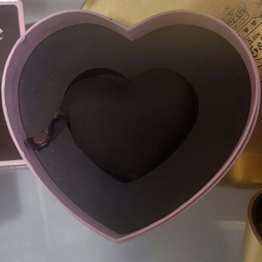 *JUICY COUTURE PACKAGING COLLECTION by Original Designer*-  for Robin - Picture 10 of 10